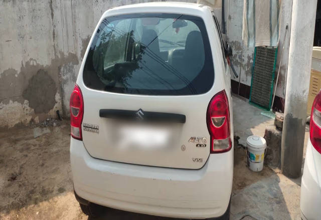 https://images10.gaadi.com/usedcar_image/4563286/original/69483dbd-b076-4222-ae11-426df6fd4a82.?imwidth=6402