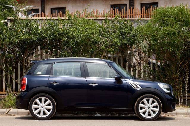 https://images10.gaadi.com/usedcar_image/4563287/original/90afb9e960fb32ca55943c96c50b80f4.jpeg?imwidth=6401