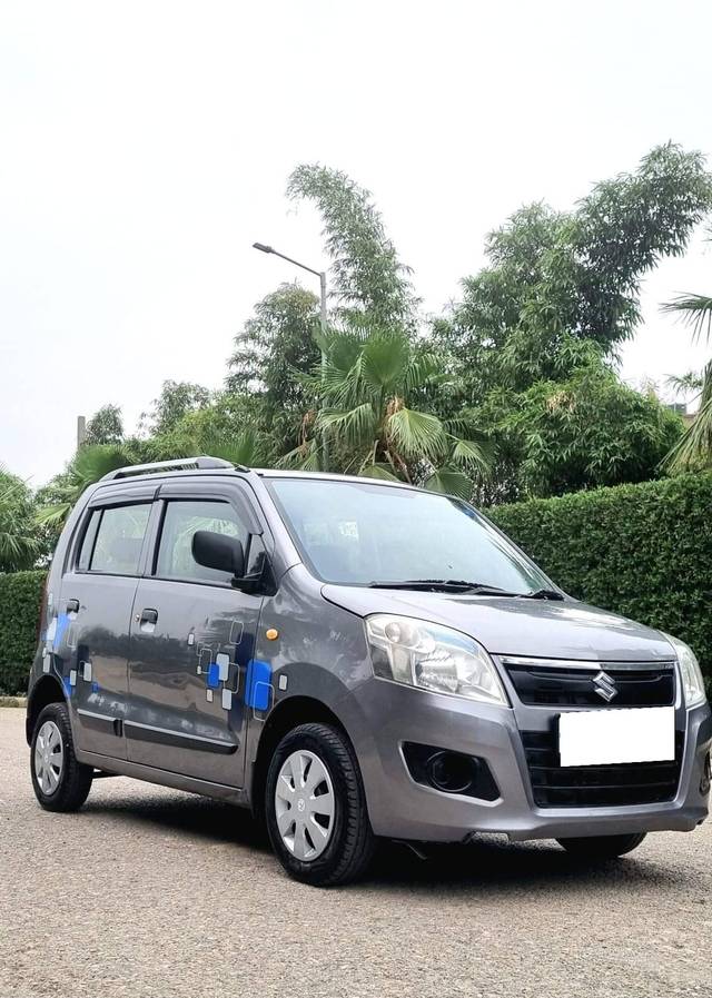 https://images10.gaadi.com/usedcar_image/4563291/original/processed_a8b6ddfaabca58755bfd4f694cf0403c.jpg?imwidth=6400
