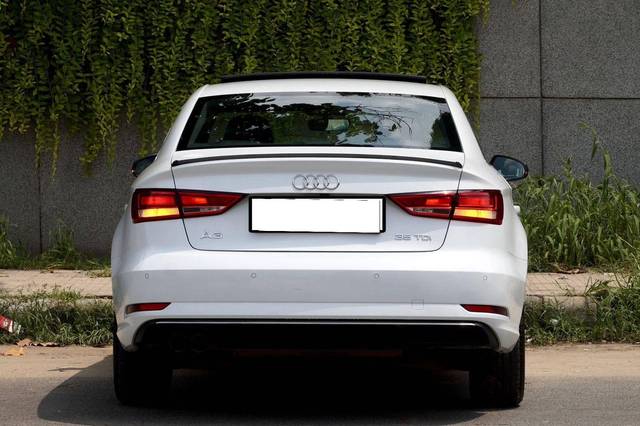 https://images10.gaadi.com/usedcar_image/4563310/original/processed_3f91db3b9eae1791f14d9ac19153b9fe.jpeg?imwidth=6402