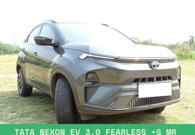 https://images10.gaadi.com/usedcar_image/4563317/original/processed_a937ef8f4110809efcf1c6cc28d46939.jpeg?imwidth=6400