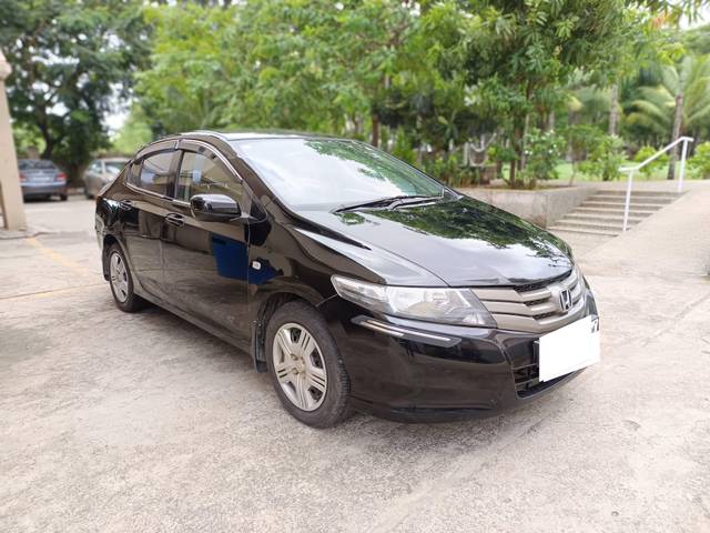 https://images10.gaadi.com/usedcar_image/4563319/original/processed_0fcf16bbed5ec2b07b59a3825f281167.jpg?imwidth=6400