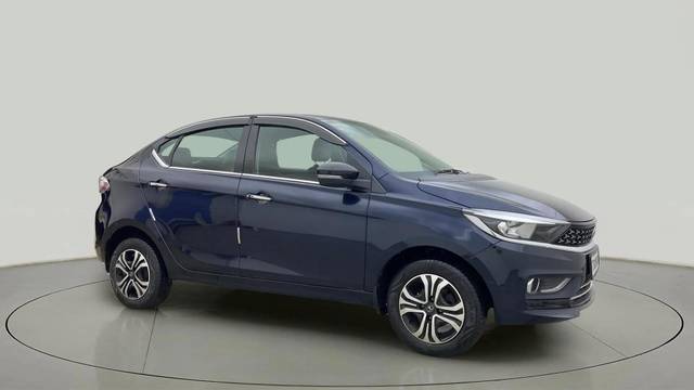 https://images10.gaadi.com/usedcar_image/4563323/original/d3a1595df4544d72e916bc73ef0c7028.jpg?imwidth=6400