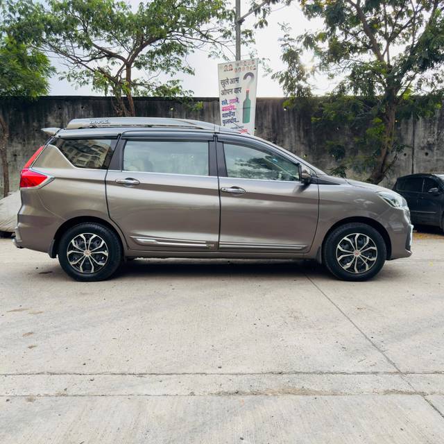 https://images10.gaadi.com/usedcar_image/4563370/original/processed_3c452a4f82097b8405688050d83521b9.jpg?imwidth=6401