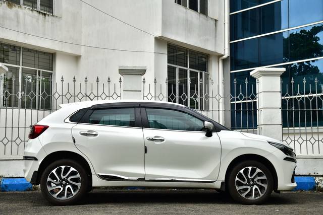 https://images10.gaadi.com/usedcar_image/4563372/original/c7fab2dc8473ab7f21ac03430ade185f.jpg?imwidth=6401