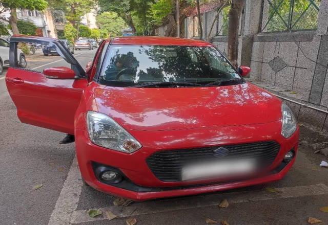 https://images10.gaadi.com/usedcar_image/4563379/original/da26b73f-093a-482a-a897-deba9107aaf2.?imwidth=6402