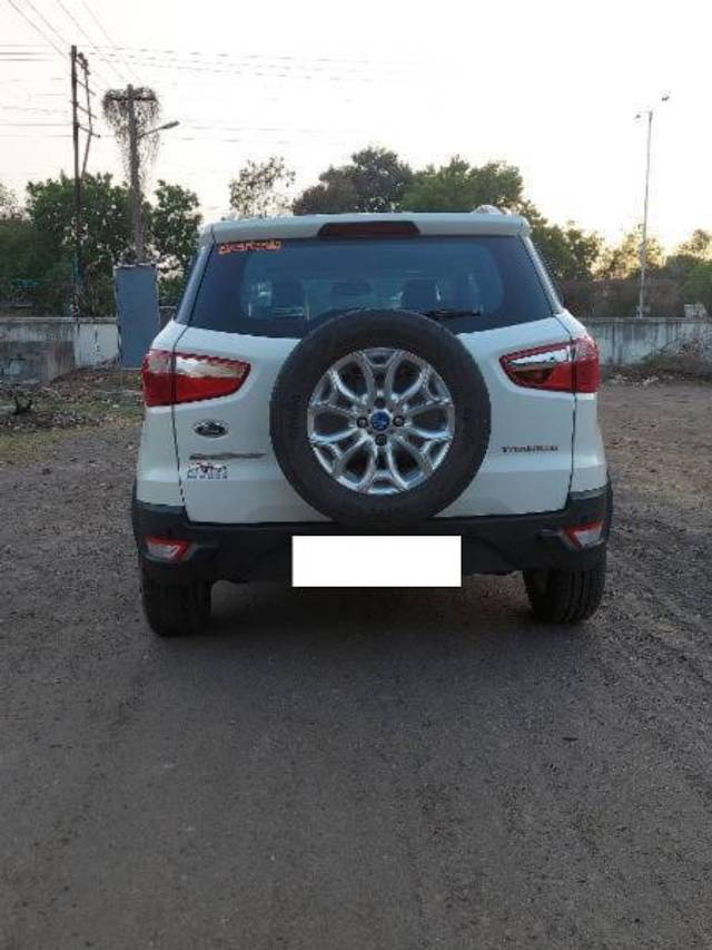https://images10.gaadi.com/usedcar_image/4563384/original/processed_40a46ee6-8579-4005-a435-bb2430f49667.jpg?imwidth=6402