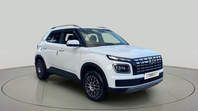 https://images10.gaadi.com/usedcar_image/4563415/original/d44ff2fab2f58f236b8689b01e9b3112.jpg?imwidth=6400