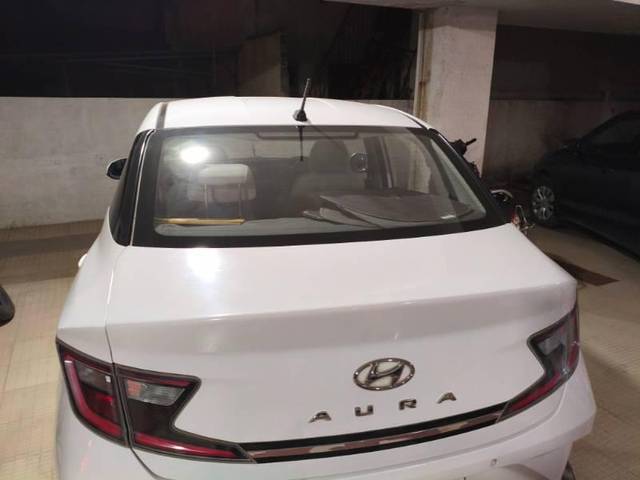 https://images10.gaadi.com/usedcar_image/4563426/original/processed_02ad0c2d-776a-4b11-b333-0b1ff5b9643f.jpg?imwidth=6401