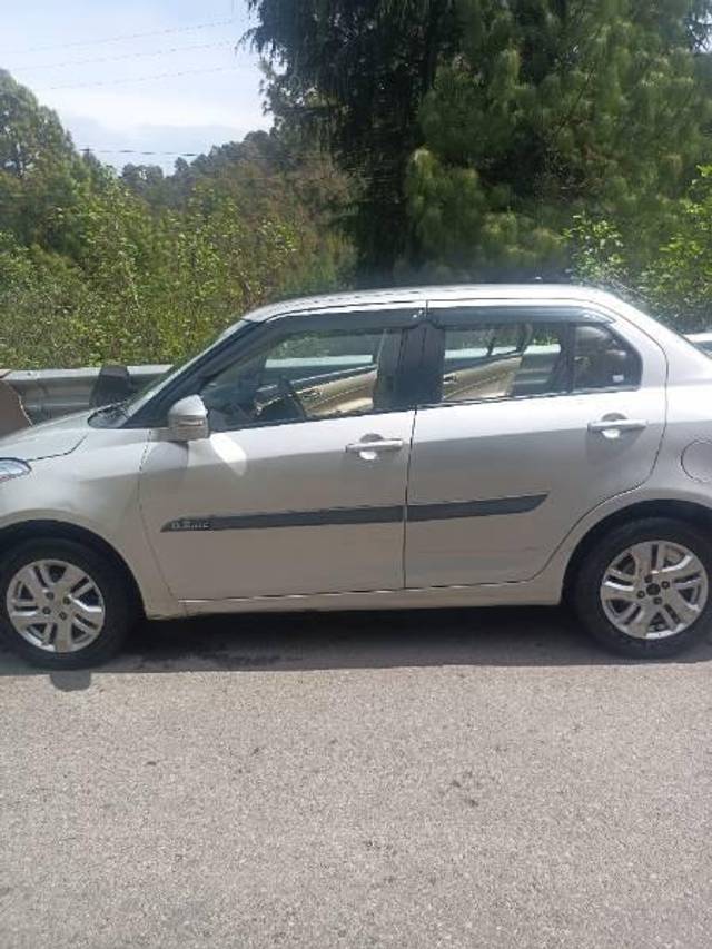 https://images10.gaadi.com/usedcar_image/4563428/original/processed_3ea71682-4585-4b4e-a672-cbb1d1f8b382.jpg?imwidth=6401