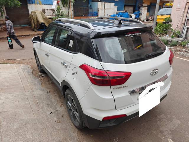 https://images10.gaadi.com/usedcar_image/4563429/original/processed_7b83d446-4e88-43e7-8151-f19c96123c0e.jpg?imwidth=6402