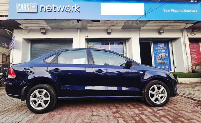 https://images10.gaadi.com/usedcar_image/4563485/original/processed_b5f5acc8740d4efa0d882323ba347c28.jpg?imwidth=6401