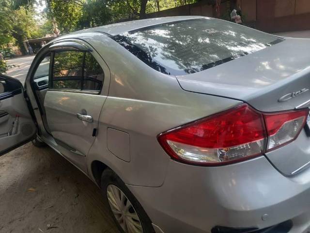 https://images10.gaadi.com/usedcar_image/4563489/original/processed_45a0b23b-918b-459d-8ade-99228deea90a.jpg?imwidth=6400