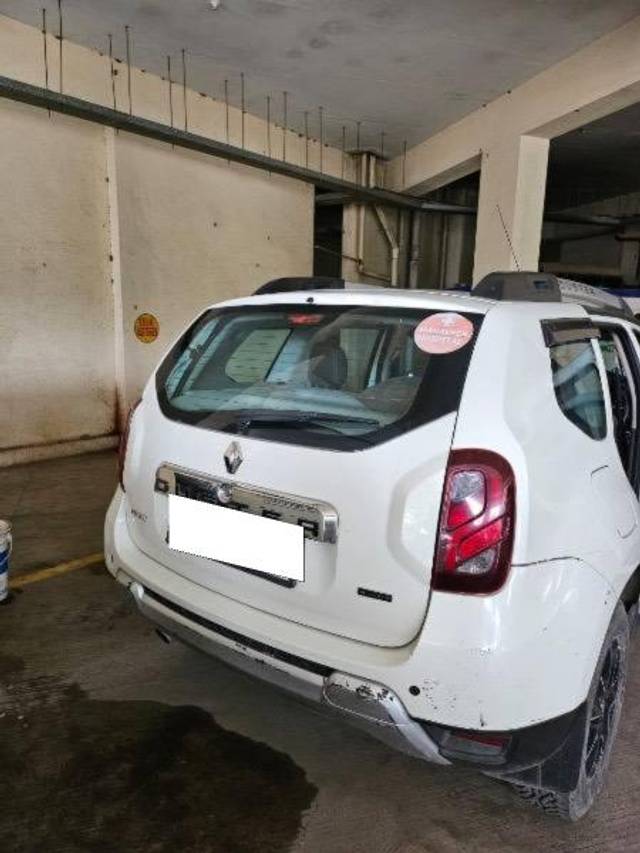 https://images10.gaadi.com/usedcar_image/4563496/original/processed_4d3bee67-4594-4fe0-9934-cd385395876c.jpeg?imwidth=6402