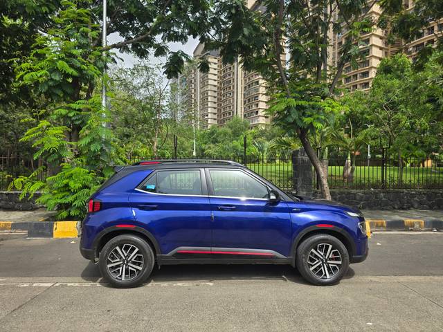 https://images10.gaadi.com/usedcar_image/4563540/original/ddc01cf23b68148236f6c97ffacbae5d.jpg?imwidth=6401