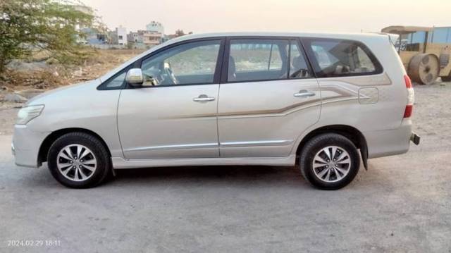 https://images10.gaadi.com/usedcar_image/4563542/original/processed_6967b777-e4d2-49c2-aa3a-c03b3f85a3ca.jpg?imwidth=6400