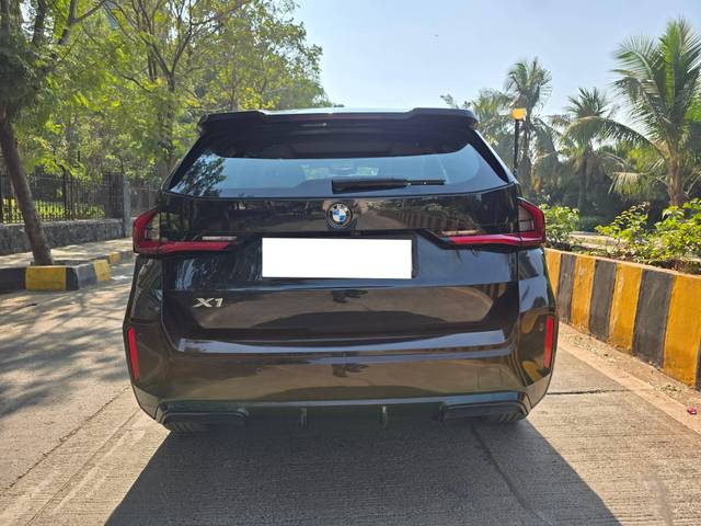 https://images10.gaadi.com/usedcar_image/4563553/original/processed_d03a6889f3a68aa0d70377d07592998b.jpg?imwidth=6402
