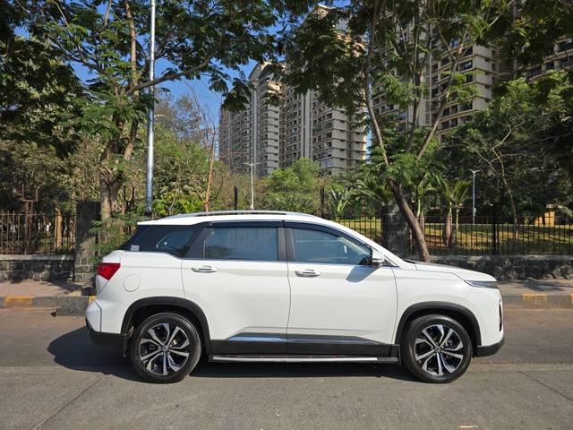 https://images10.gaadi.com/usedcar_image/4563572/original/54425a549e3938c6725ed2eaec786094.jpg?imwidth=6401