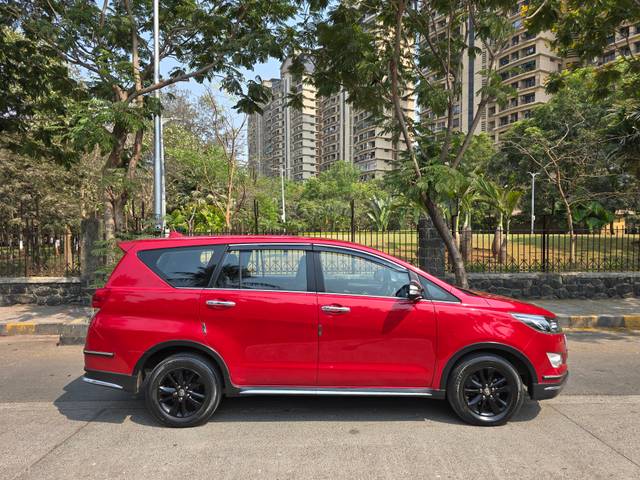 https://images10.gaadi.com/usedcar_image/4563573/original/c2dc0b3b1f7dee466992f795036640b8.jpg?imwidth=6401