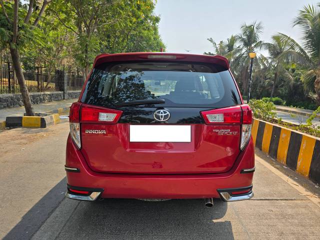 https://images10.gaadi.com/usedcar_image/4563573/original/processed_6e7266b71b35070c50ab2b6e88a715b9.jpg?imwidth=6402