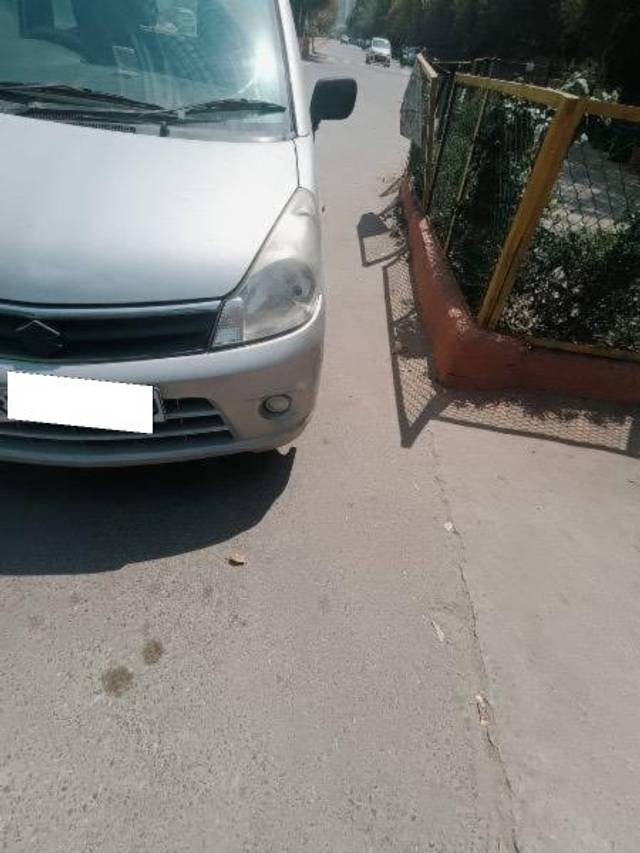https://images10.gaadi.com/usedcar_image/4563575/original/processed_16aee854-0558-46ba-b7fb-0ef89f337eca.jpeg?imwidth=6402