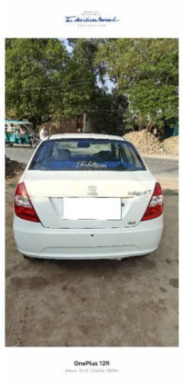 https://images10.gaadi.com/usedcar_image/4563585/original/processed_ee3752df-17fe-4725-9c1e-43d8b6c34f1e.jpg?imwidth=6401