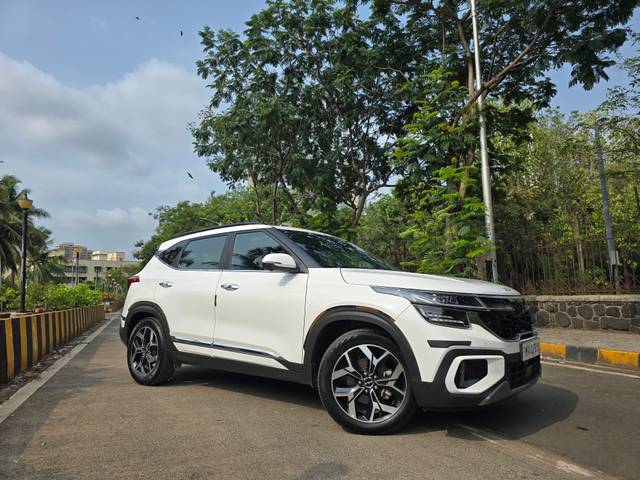 https://images10.gaadi.com/usedcar_image/4563591/original/40ecbf148cc5724dbbc744804865900d.jpg?imwidth=6400