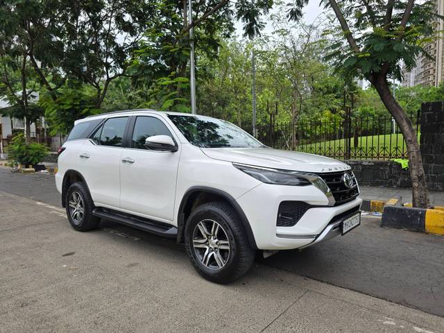 https://images10.gaadi.com/usedcar_image/4563639/original/processed_5ff1712d0cc5e8875777bfd851dc3c9a.jpg?imwidth=6400