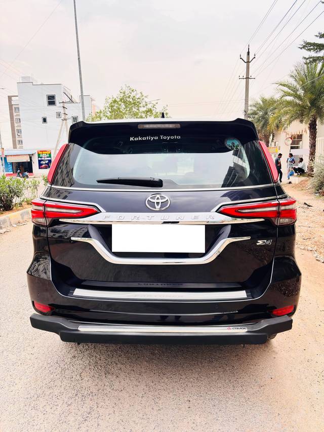https://images10.gaadi.com/usedcar_image/4563640/original/processed_bba00506010c0b5ed8301b7f2e203b4d.jpg?imwidth=6402