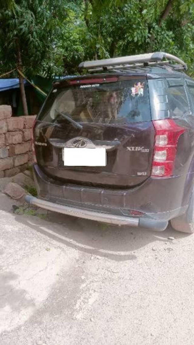 https://images10.gaadi.com/usedcar_image/4563641/original/processed_461bac88-73cd-4a90-812c-64db36c70667.jpg?imwidth=6402