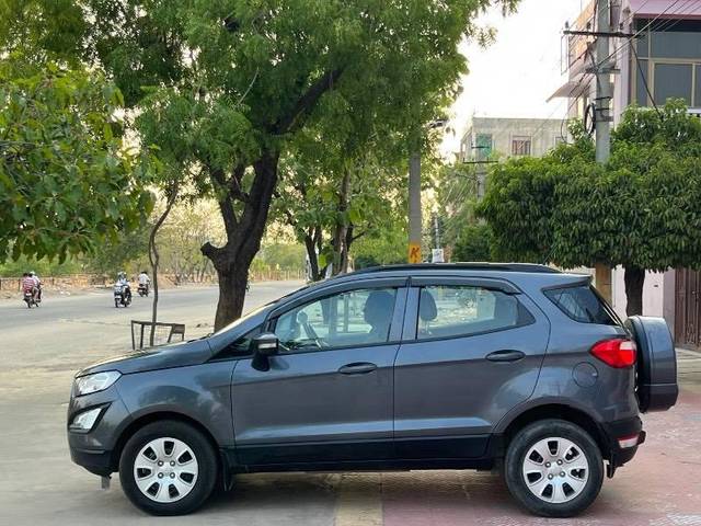 https://images10.gaadi.com/usedcar_image/4563649/original/processed_a68c51c0-e9ff-4f52-ab22-bbdceb09ac38.jpeg?imwidth=6402