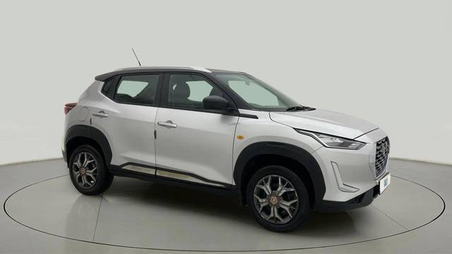 https://images10.gaadi.com/usedcar_image/4563651/original/427ccfeddff70f49e6eb6164773bbe6d.jpg?imwidth=6400