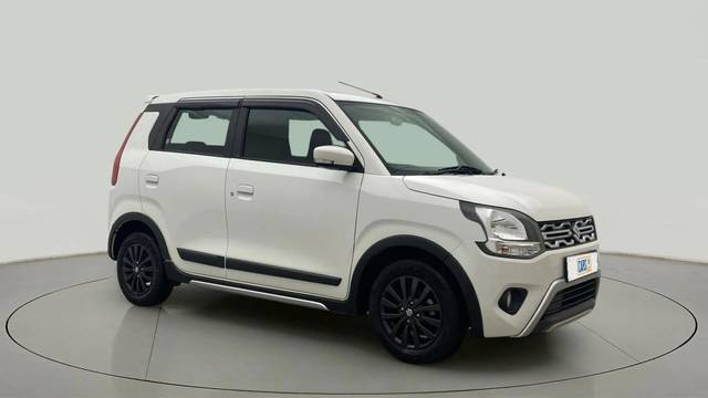 https://images10.gaadi.com/usedcar_image/4563725/original/79adcbafc64ace0e95181c92c7105954.jpg?imwidth=6400