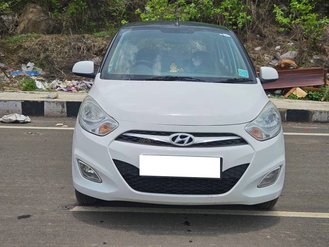 https://images10.gaadi.com/usedcar_image/4563751/original/processed_06db3f3a7c486cdd4eb05471c1a854c2.jpg?imwidth=6402