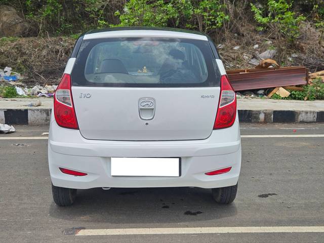 https://images10.gaadi.com/usedcar_image/4563751/original/processed_95fc81015f28c65b7aa68be3bd068d98.jpg?imwidth=6402