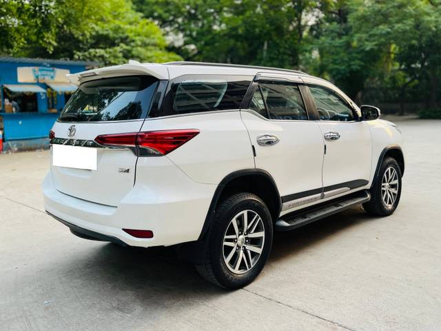 https://images10.gaadi.com/usedcar_image/4563766/original/processed_80cb3889f2254a66fd053e23664098d1.jpg?imwidth=6401