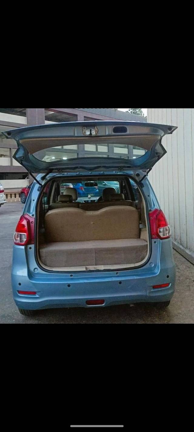 https://images10.gaadi.com/usedcar_image/4563771/original/processed_017e536ceddca5eb21d7741b26266a69.jpg?imwidth=6401