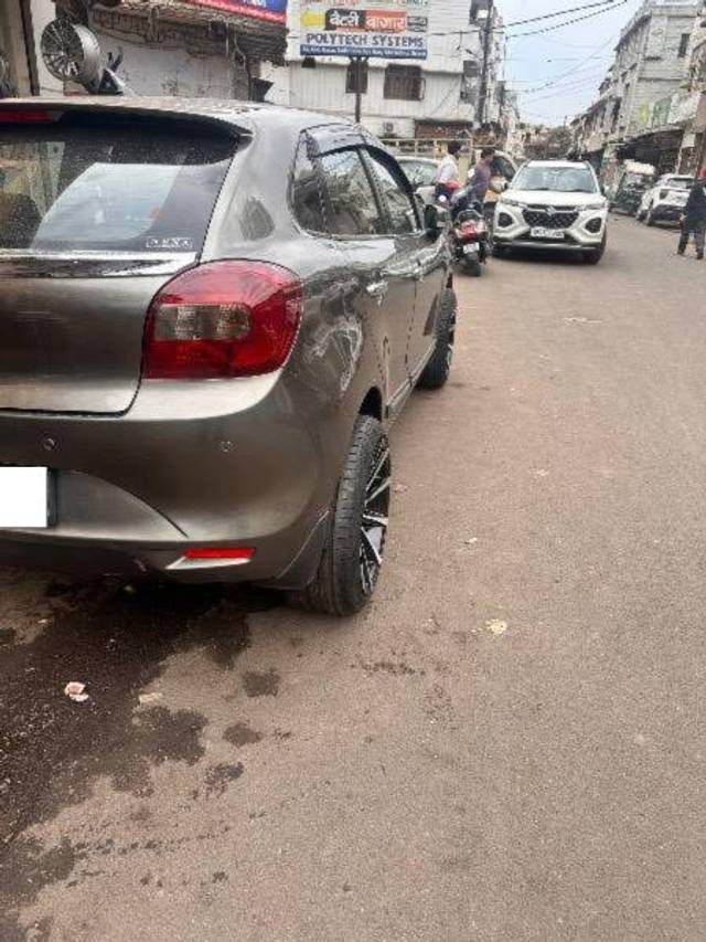 https://images10.gaadi.com/usedcar_image/4563788/original/processed_58ec6eb0-5061-4a02-875e-a049813403fd.jpeg?imwidth=6402