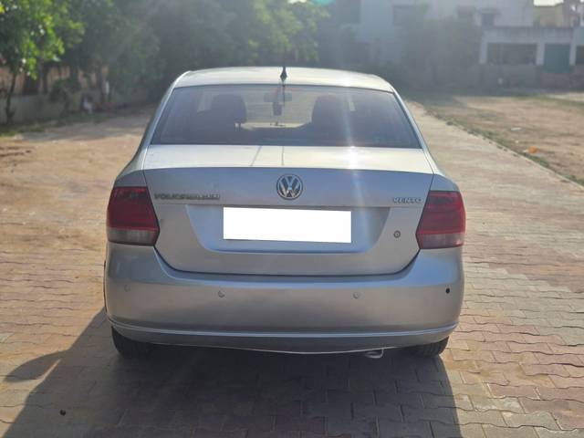 https://images10.gaadi.com/usedcar_image/4563815/original/processed_c94e2bbbda4f74e718cdc332ca34424d.jpg?imwidth=6402