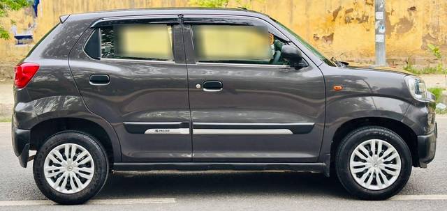 https://images10.gaadi.com/usedcar_image/4563824/original/processed_74f0478eebf7b366ca9026c633783d3c.jpg?imwidth=6401