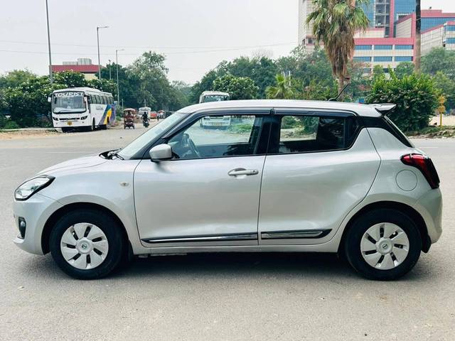 https://images10.gaadi.com/usedcar_image/4563830/original/processed_a5b2ea5ce29860a3736a18cf0bb149a0.jpg?imwidth=6402