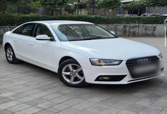 https://images10.gaadi.com/usedcar_image/4563954/original/e0d3c152-78b0-4c39-a60b-55b0f48731df.?imwidth=6400