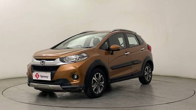 https://images10.gaadi.com/usedcar_image/4563978/original/fb21c92e794bea15d1350f90e3724eea.JPG?imwidth=6400