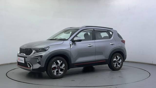 https://images10.gaadi.com/usedcar_image/4563997/original/781de5b206d1eeb845f81dc336c6774d.JPG?imwidth=6400