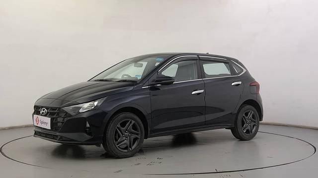 https://images10.gaadi.com/usedcar_image/4563998/original/37481b56ef0b47b0c10584fe4d812567.JPG?imwidth=6400