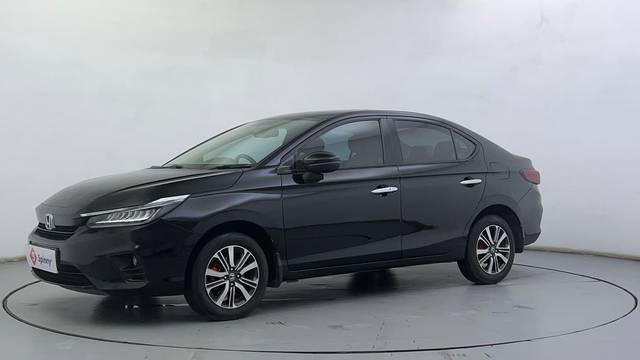 https://images10.gaadi.com/usedcar_image/4564012/original/426e1a222e1ce6cd7afc73575fc2bf4b.JPG?imwidth=6400