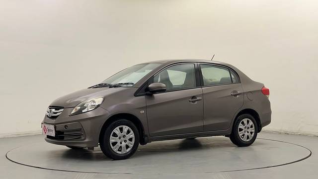 https://images10.gaadi.com/usedcar_image/4564015/original/9569c8ef5f377b2e461674cd3577aaa9.JPG?imwidth=6400