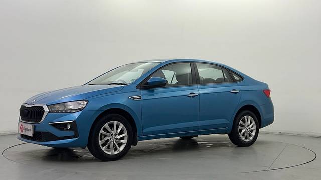 https://images10.gaadi.com/usedcar_image/4564027/original/4ada1ba49e6901074e4dc4d25273c1d7.JPG?imwidth=6400