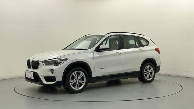 https://images10.gaadi.com/usedcar_image/4564028/original/81a80045717bcaf2278a4aa3bcb70f8d.JPG?imwidth=6400