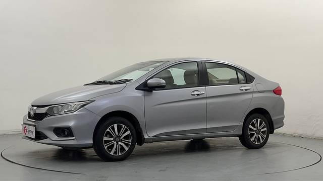 https://images10.gaadi.com/usedcar_image/4564029/original/df75b2806a880abf1f6e6f8235db1f18.JPG?imwidth=6400
